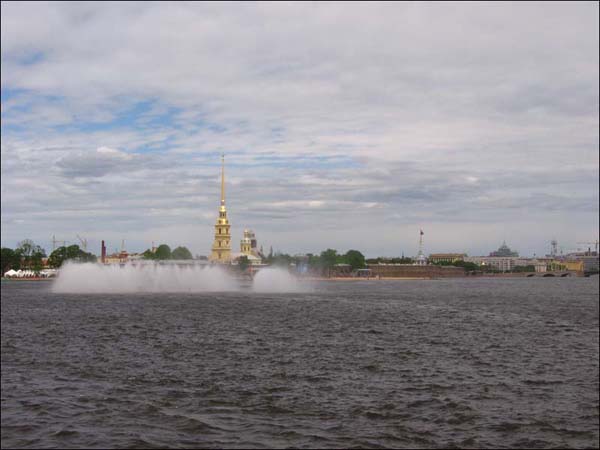 Санкт-Петербург, Нева, вид на Петропавловскую крепость