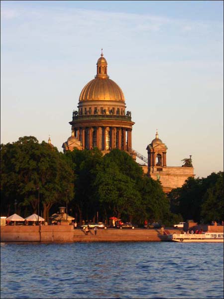 Экскурсия по каналам Санкт-Петербурга - вид на Исаакиевский собор