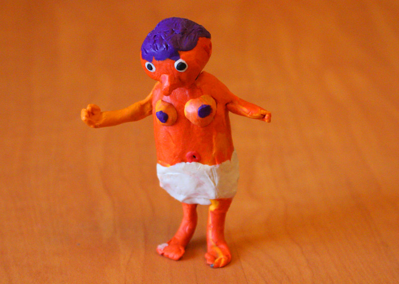 Человек из воздушного пластилина. Пластилиновая кукла. Фигурки из оранжевого пластилина. Кукла из пластилина для детей. Большая фигурка из пластилина.